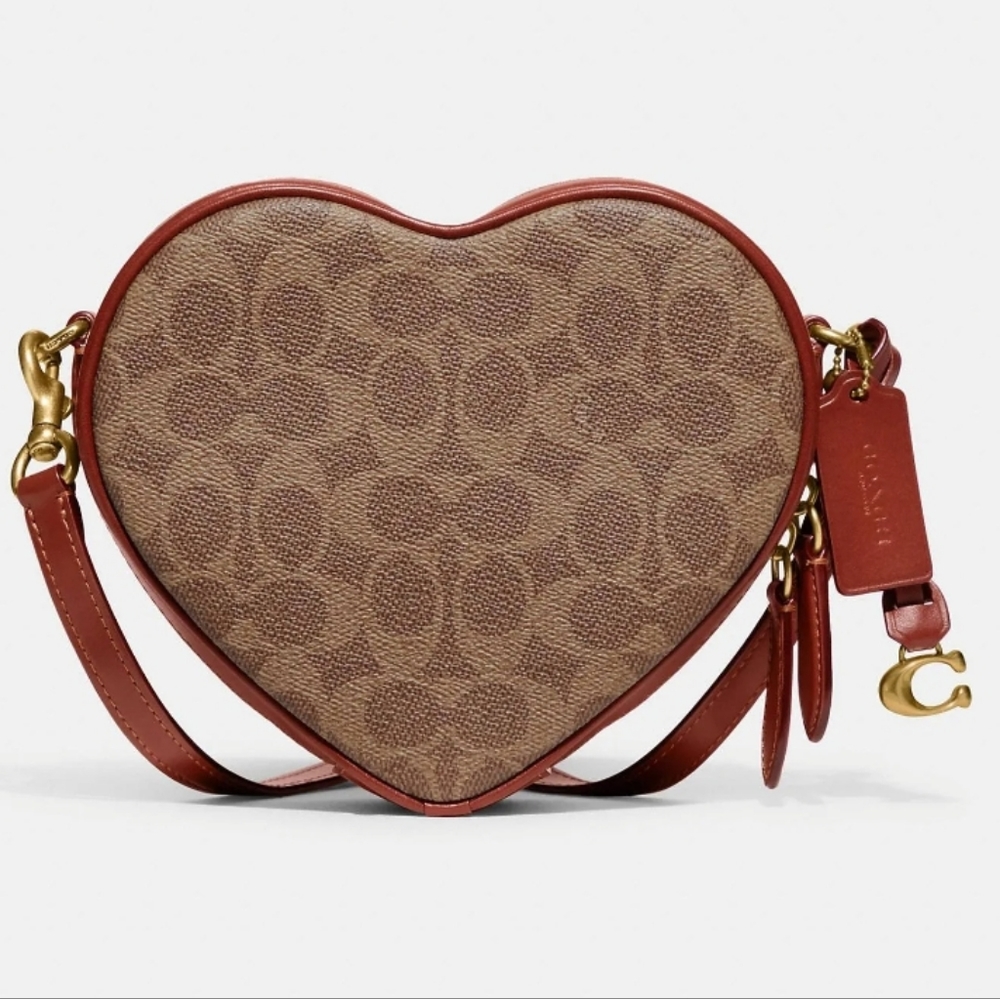 Coach Heart Crossbody in Signature Canvas GUC
